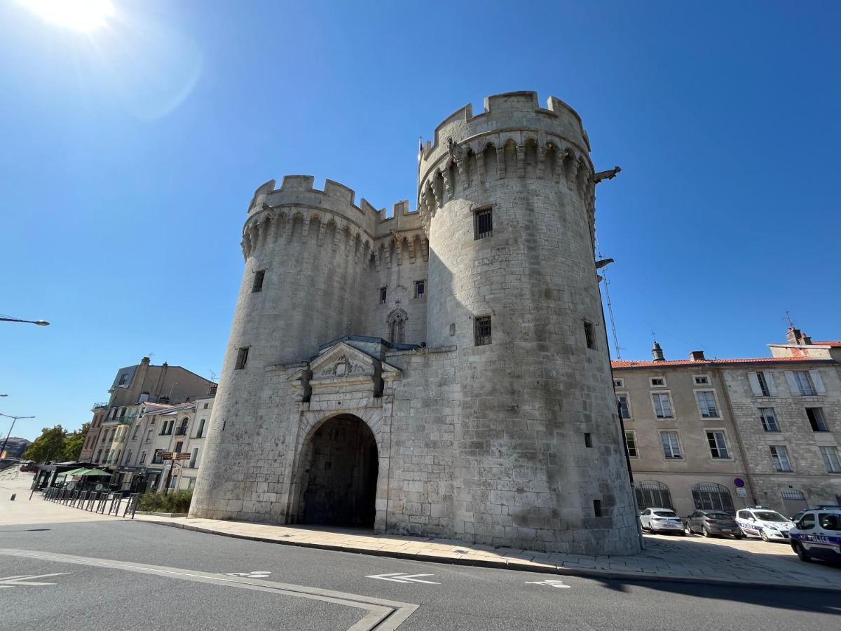 La Cour Du Prince Verdun-sur-Meuse Bagian luar foto