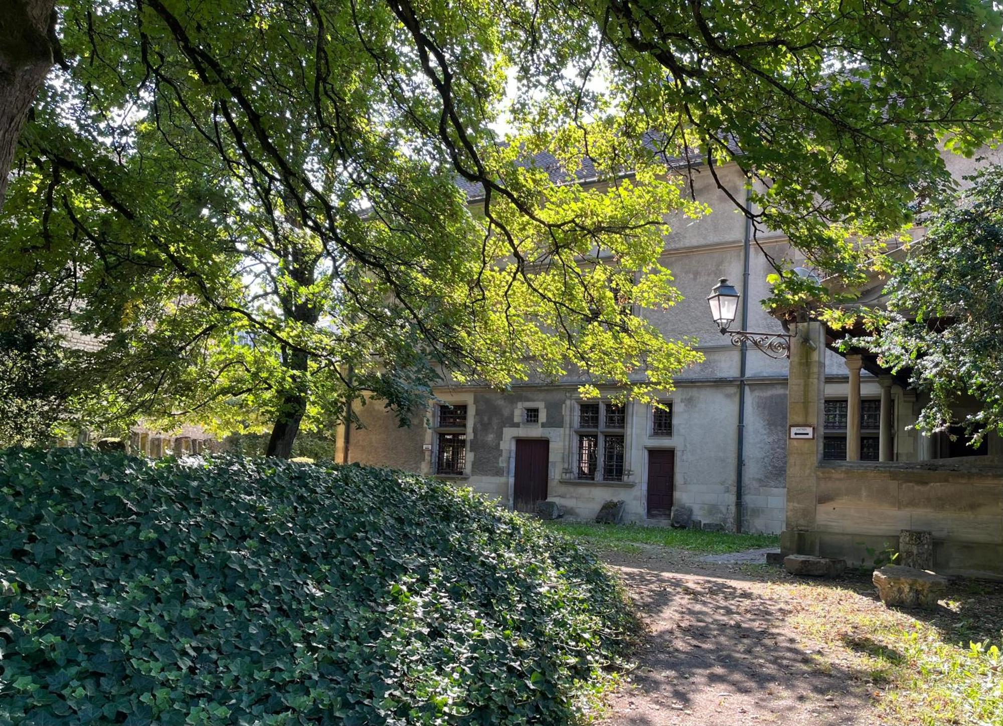 La Cour Du Prince Verdun-sur-Meuse Bagian luar foto